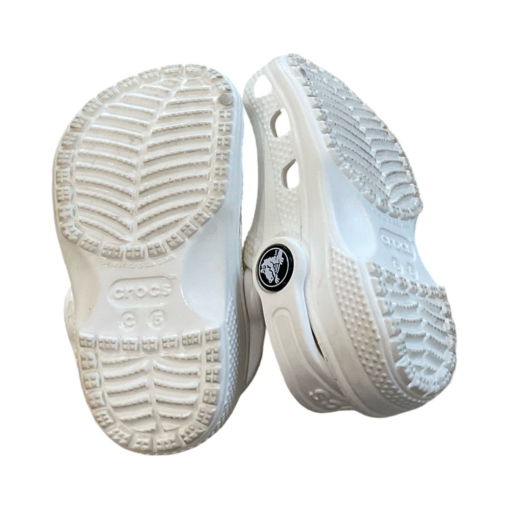 White Crocs Toddler Size 5 Slip-On Shoes Excellent for Daycare & Summer 👶☀️ - Picture 4 of 6